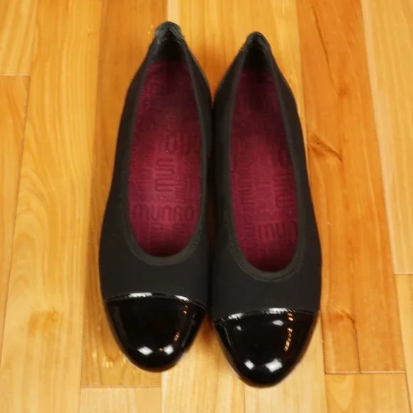 Munro Black Henlee Slip On Dress Flats Size 6.5N - Picture 10 of 10